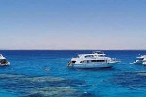 GLASBODENBOOT AB SHARM EL SHEIKH HAFEN